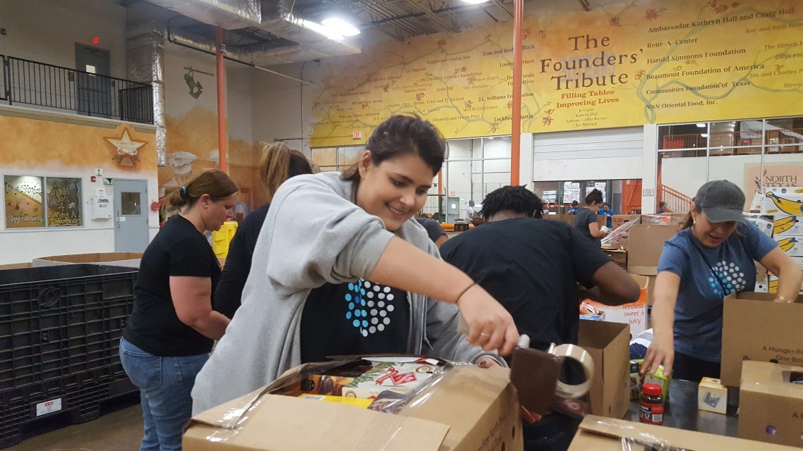 https://moroch.morochstaging.com/wp-content/uploads/2017/05/dallas-media-team-helps-north-texas-food-bank-4-1138x640.jpg